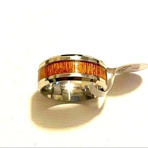 Beautiful Band With Stainless Steel And Wood Like Grain Design